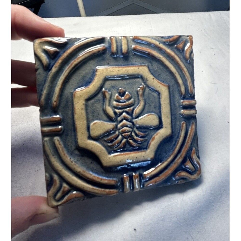 Vintage Mercer Moravian Pottery Art Tile Works Bumble Bee Insect Trivet 4”